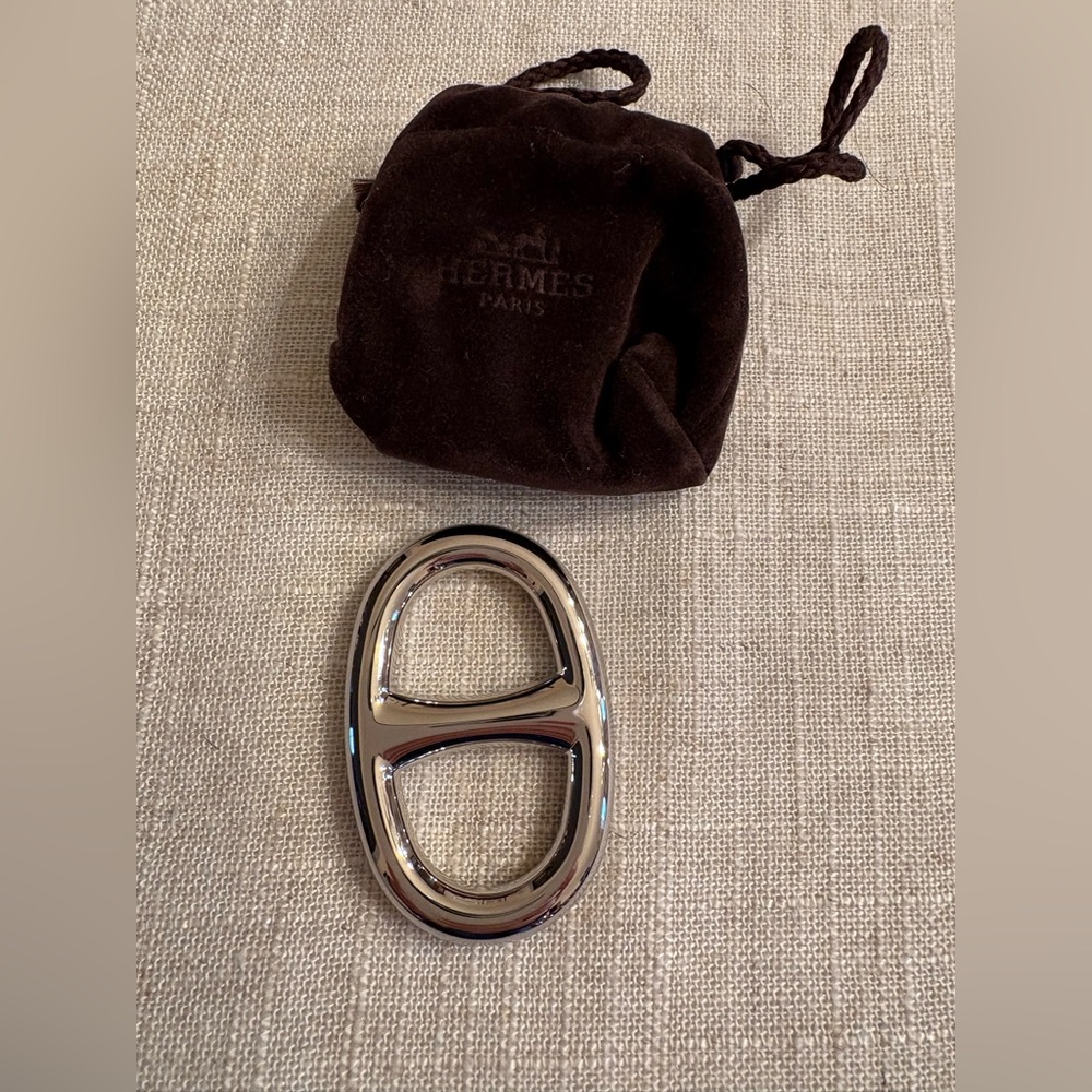 Palladium Hermès Chaine D'Ancre scarf ring. Includes box. - Picture 4 of 9